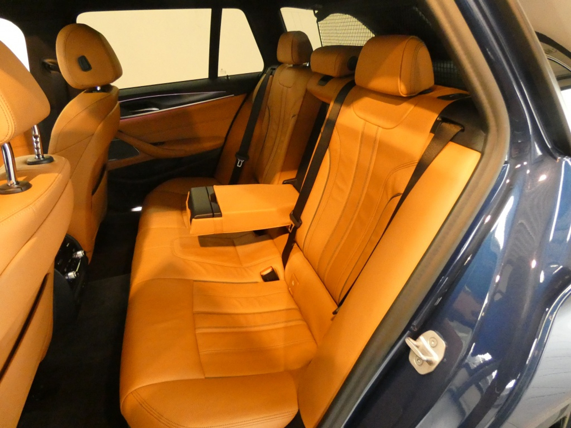 39985272-19.jpg