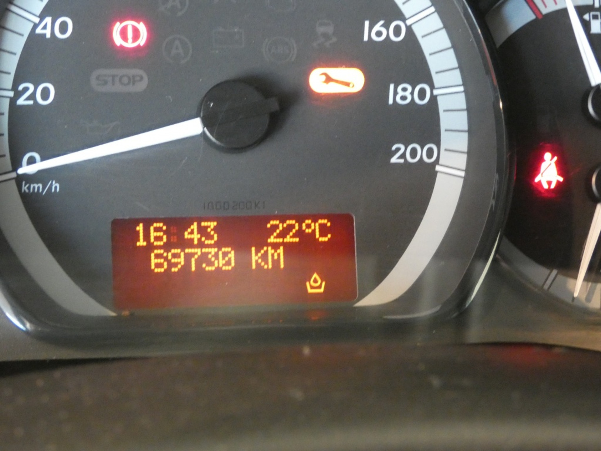 40718691-12.jpg