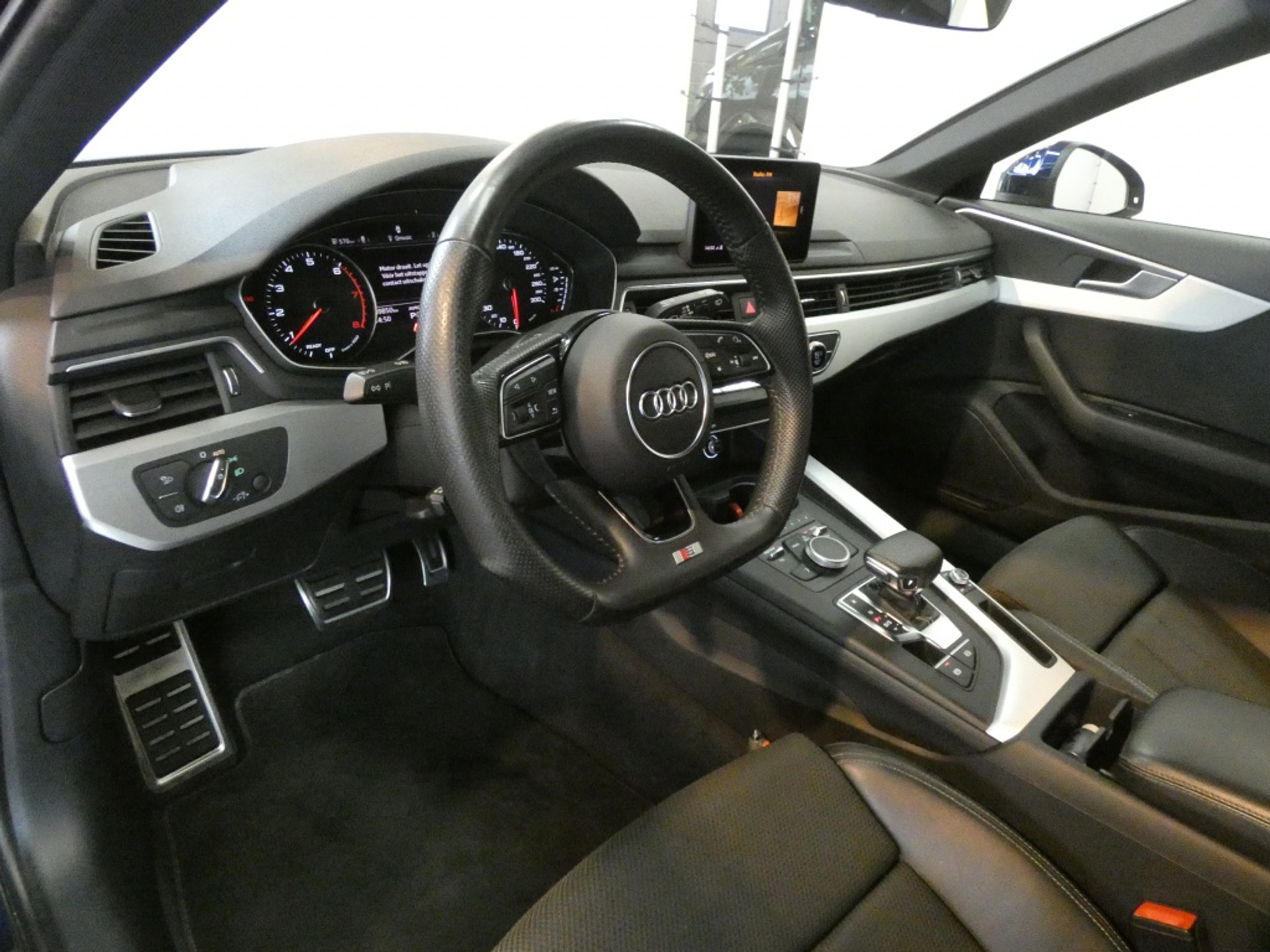 40991662-10.jpg