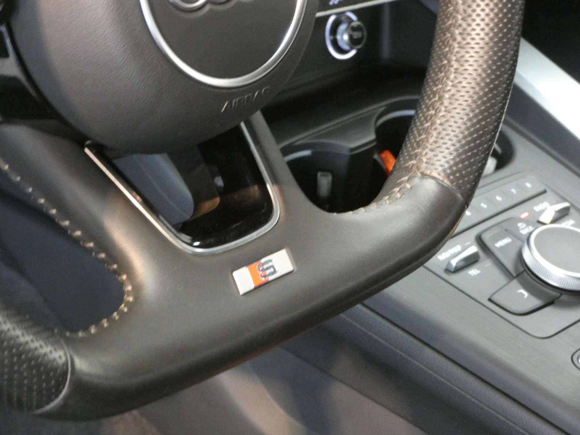 40991662-13.jpg