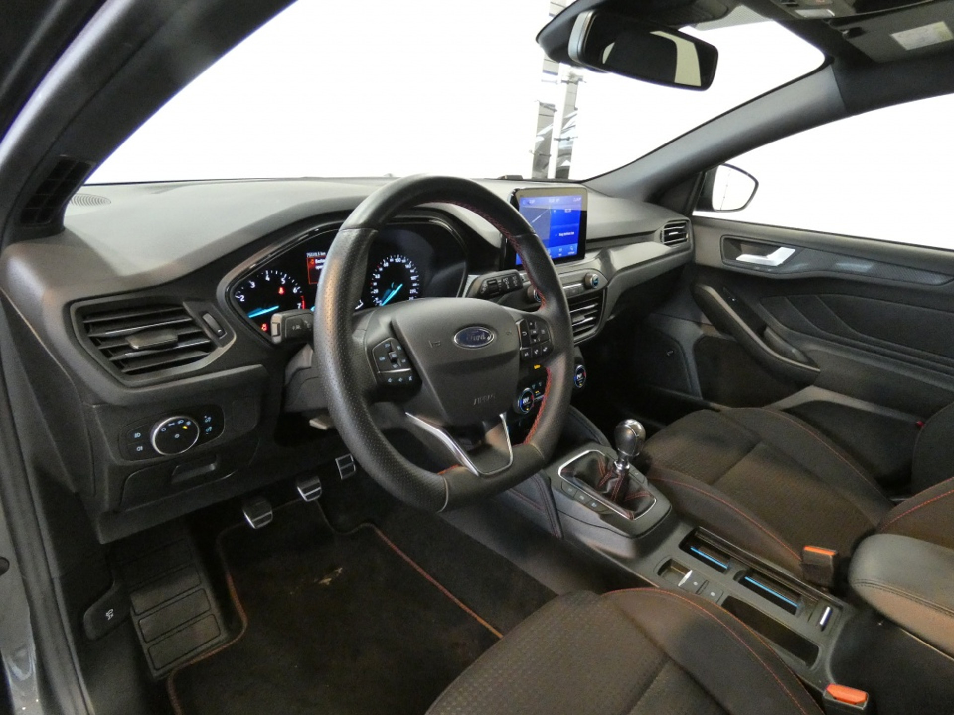 41010770-10.jpg