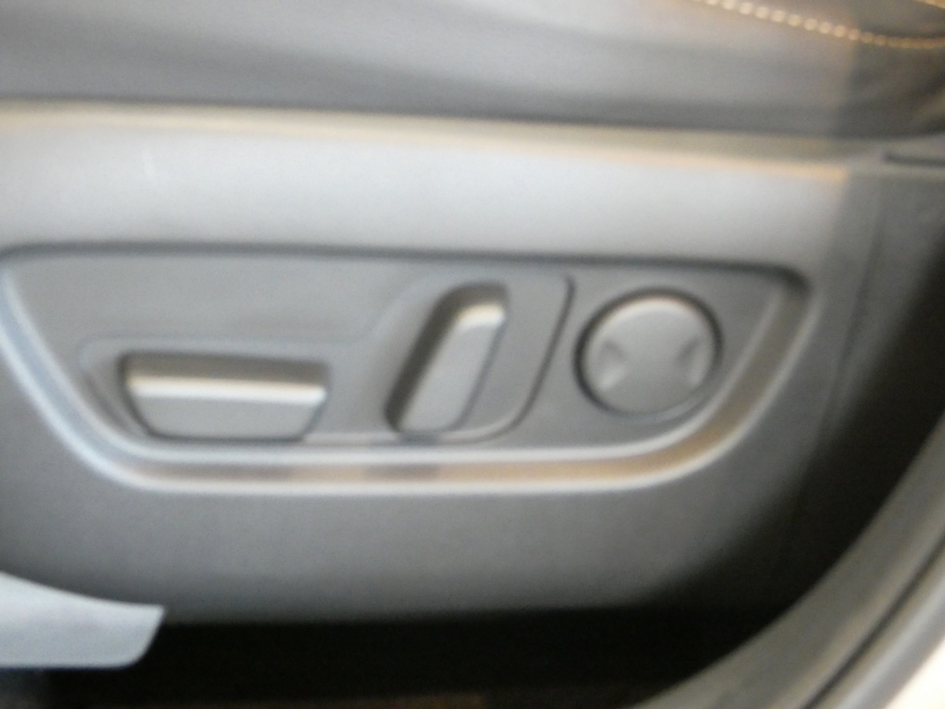 42174384-21.jpg
