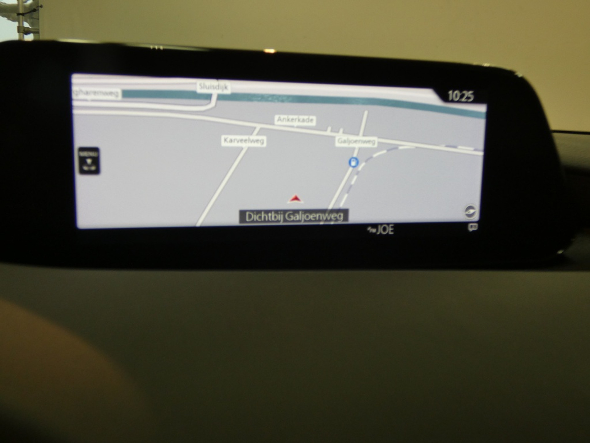 42260469-19.jpg
