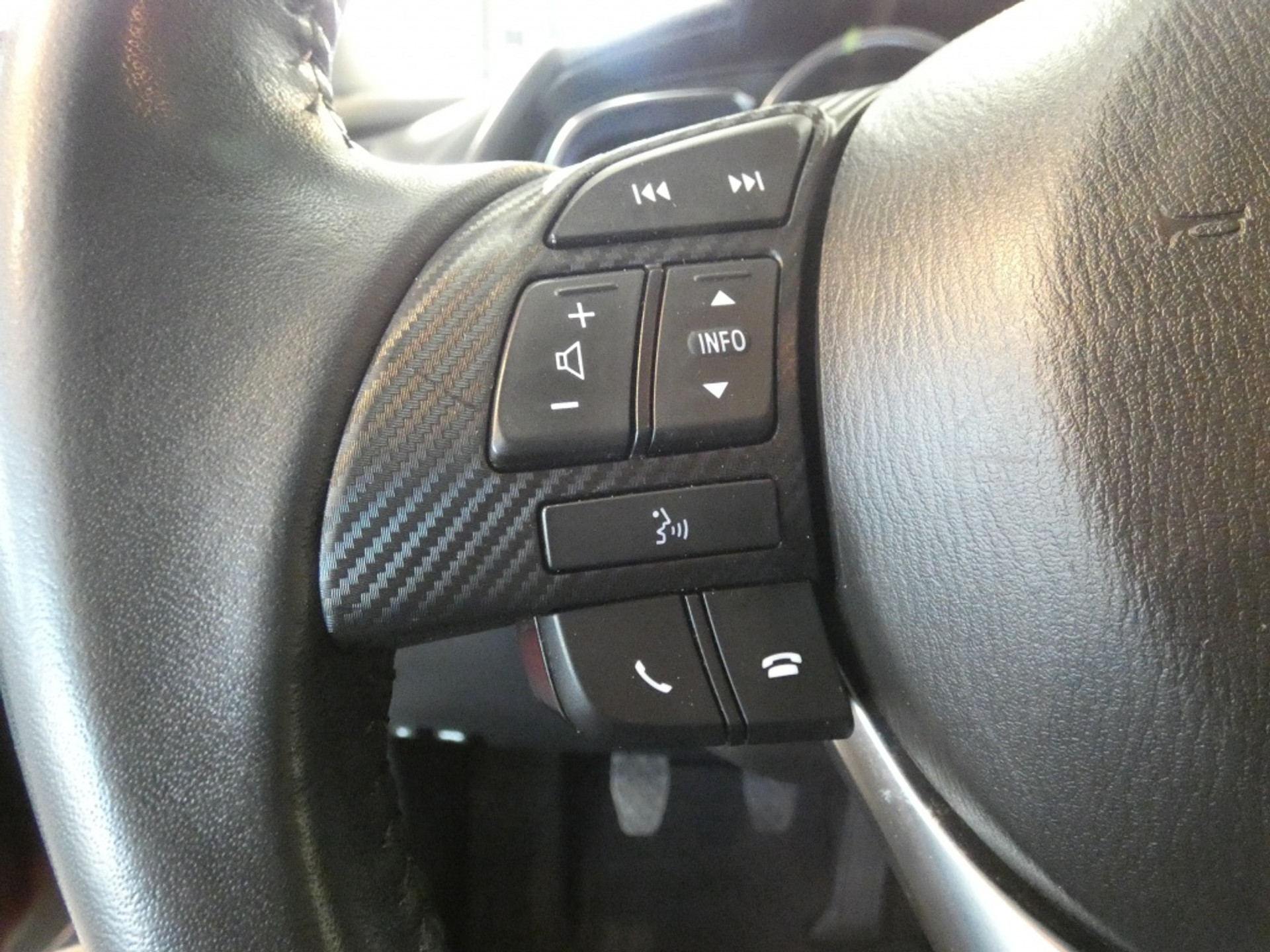 42458793-12.jpg
