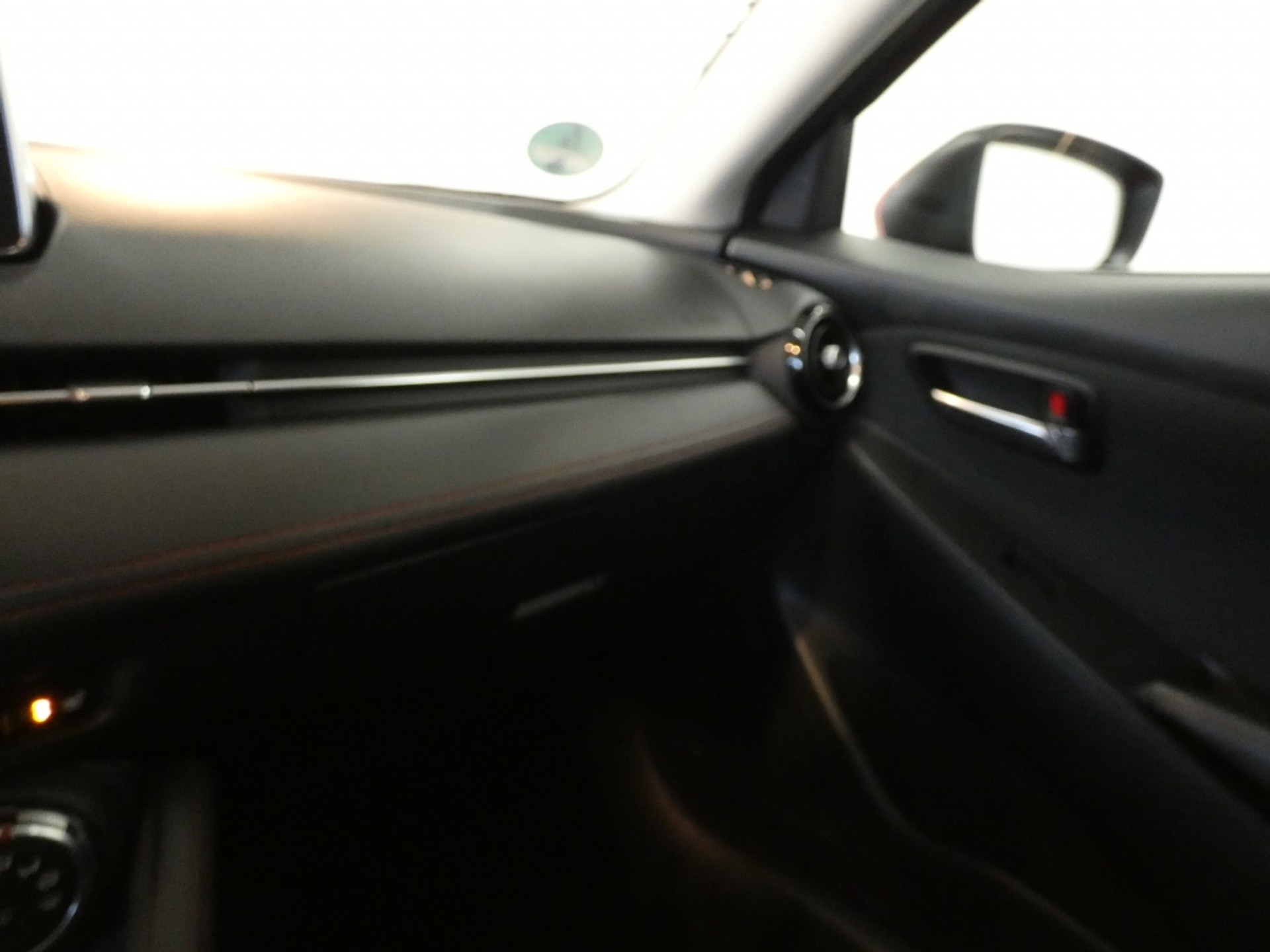 42458793-17.jpg