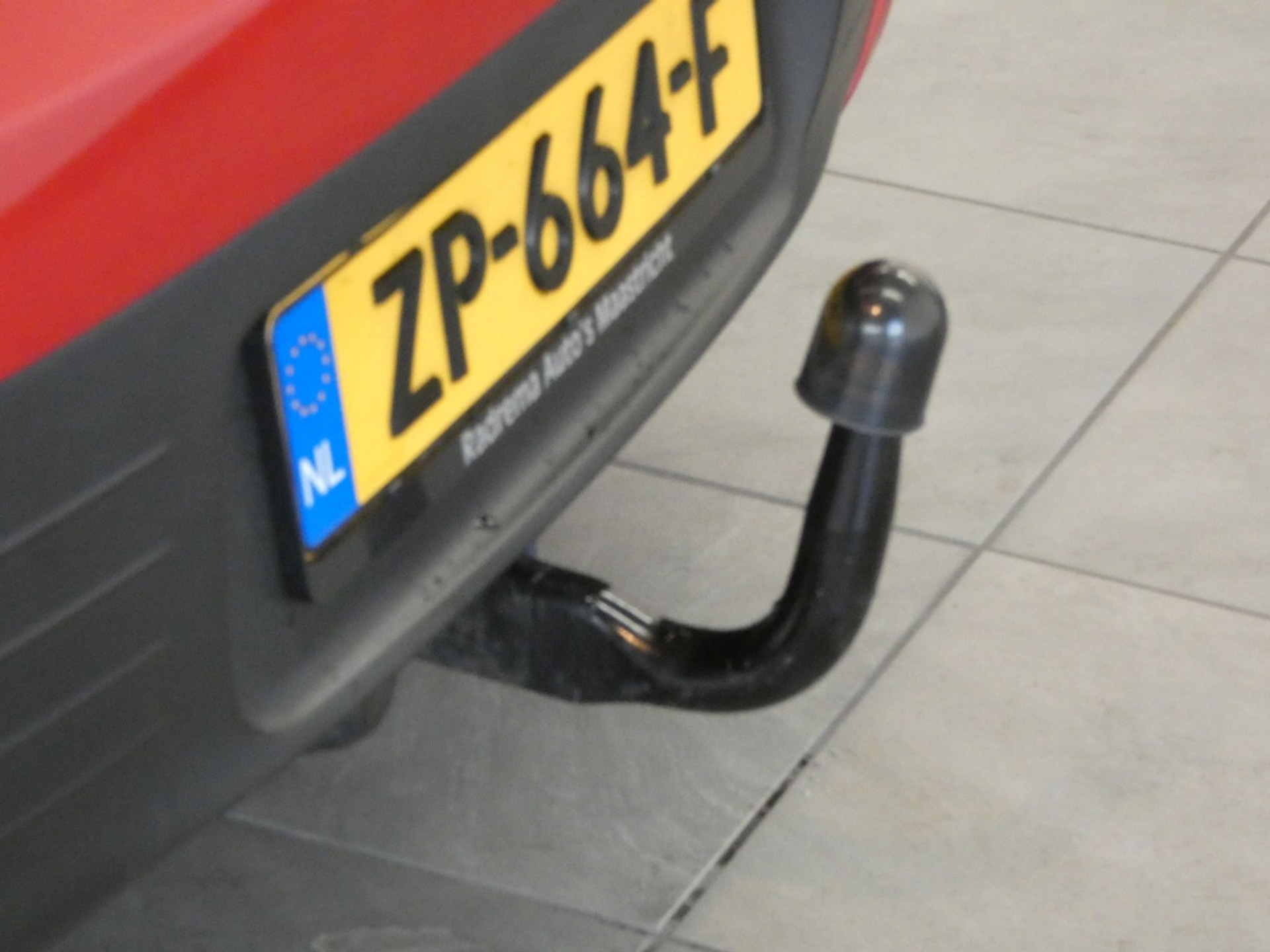 42665775-7.jpg