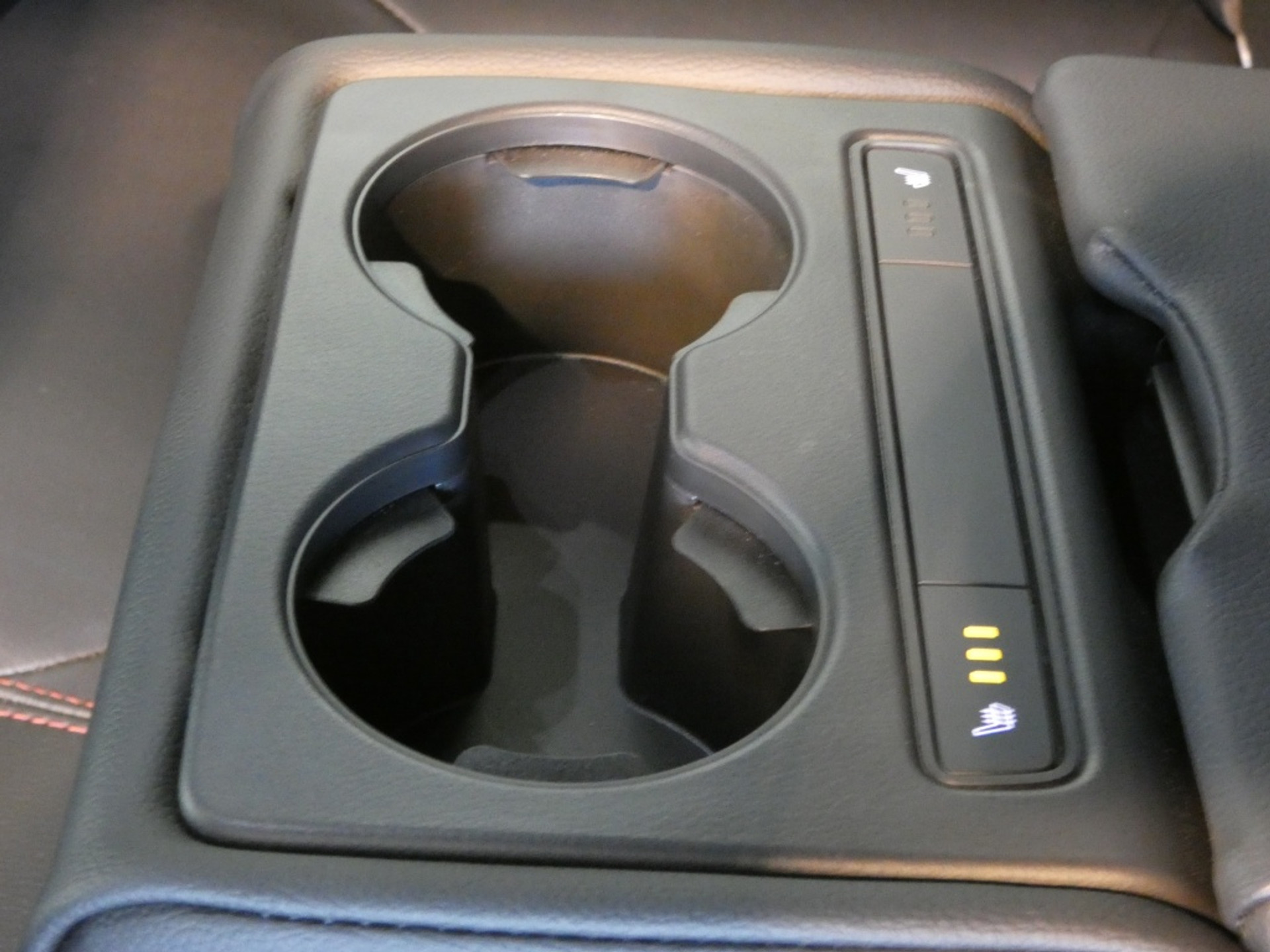 44461624-17.jpg