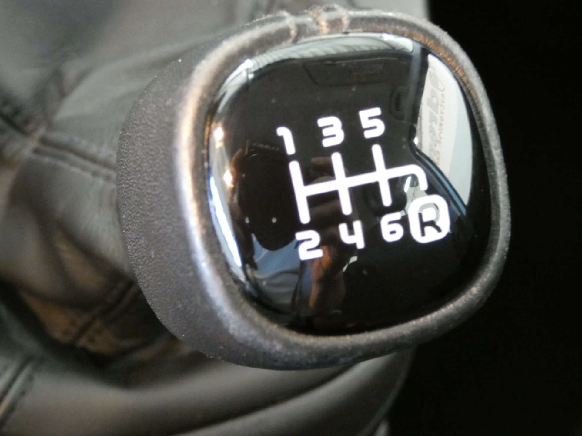 44957676-15.jpg