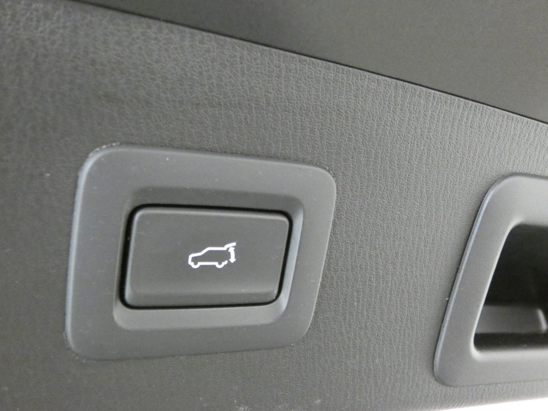 45358896-18.jpg