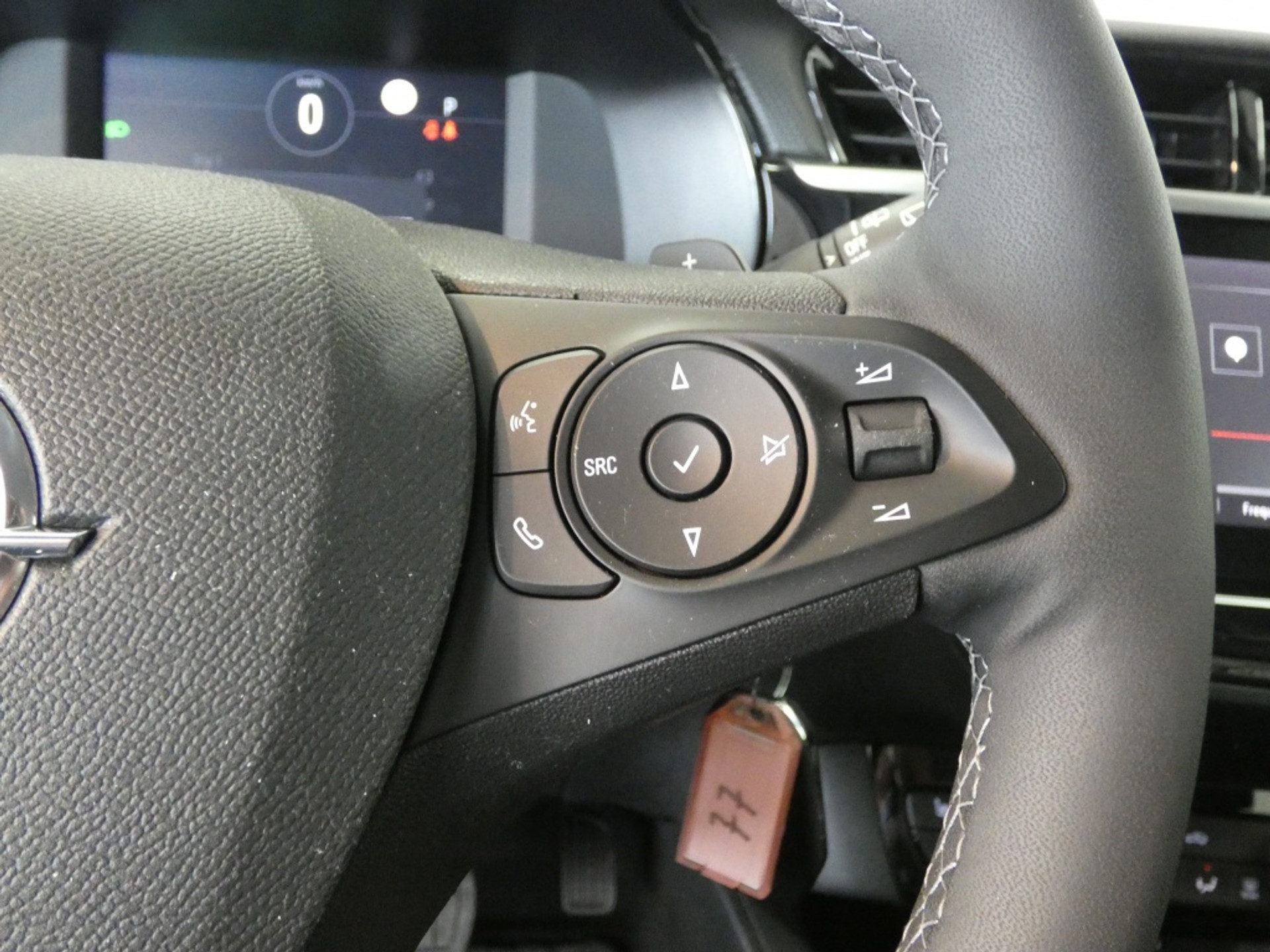 45489609-18.jpg