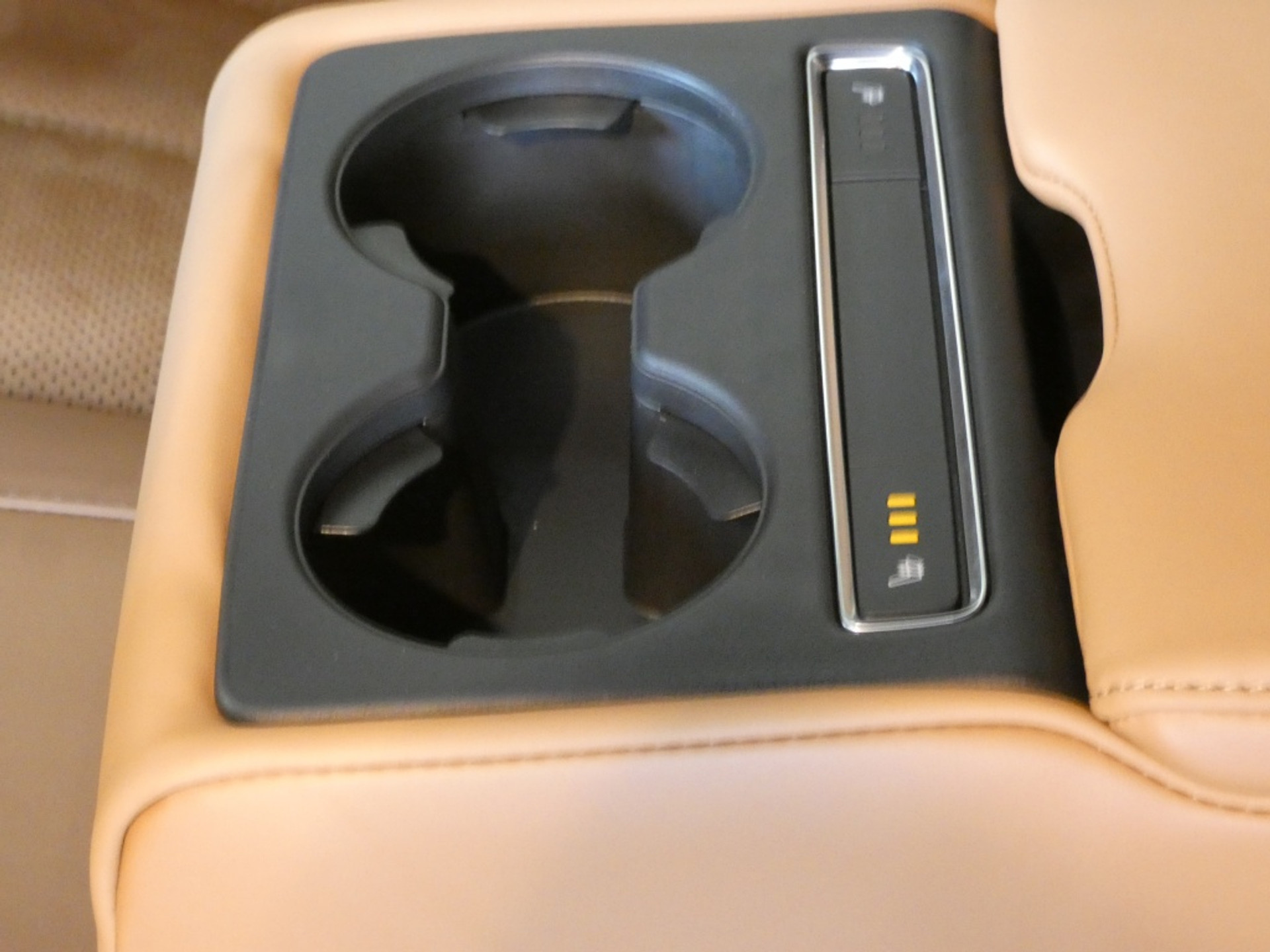 45658086-17.jpg