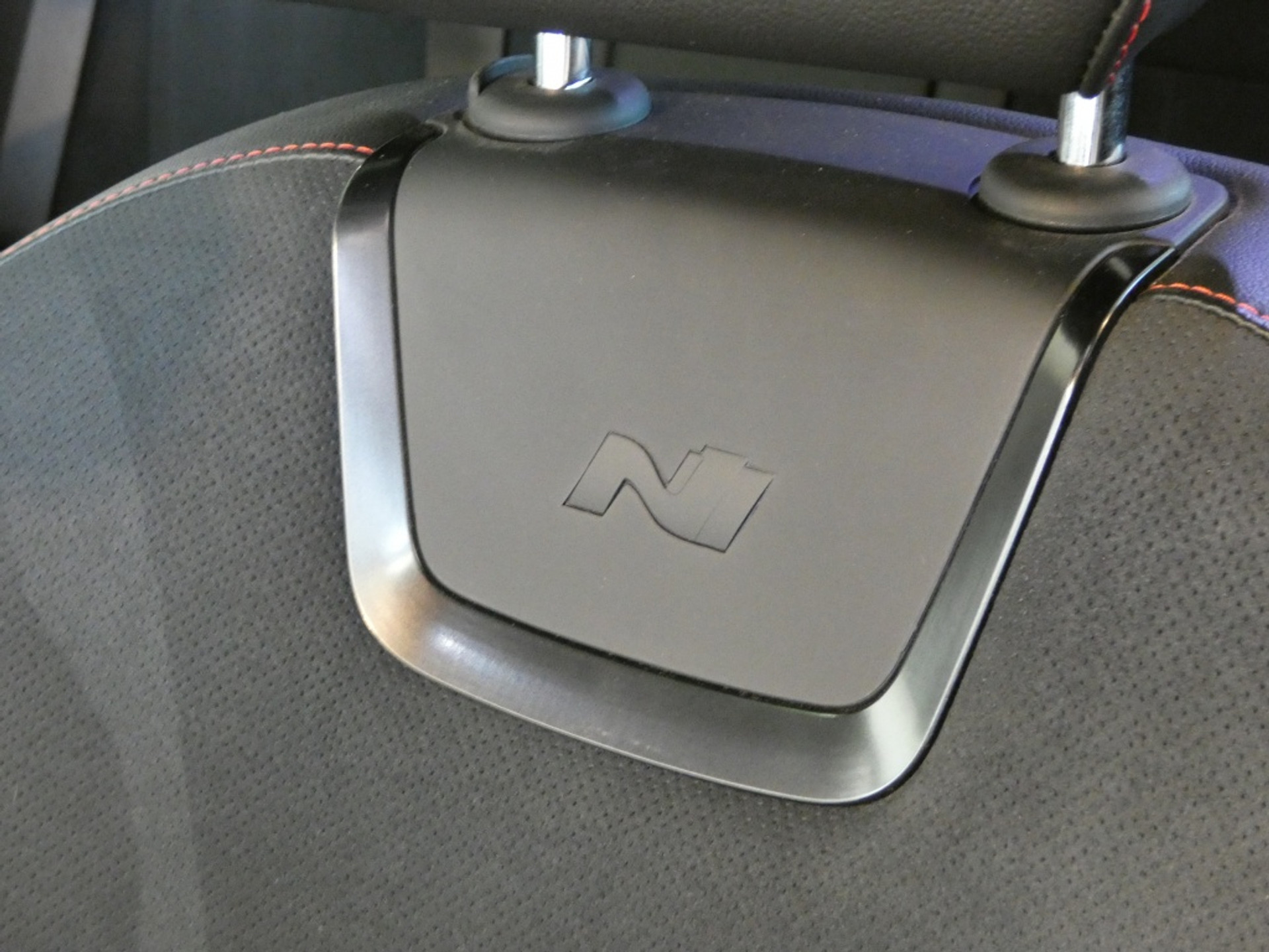 46780493-30.jpg