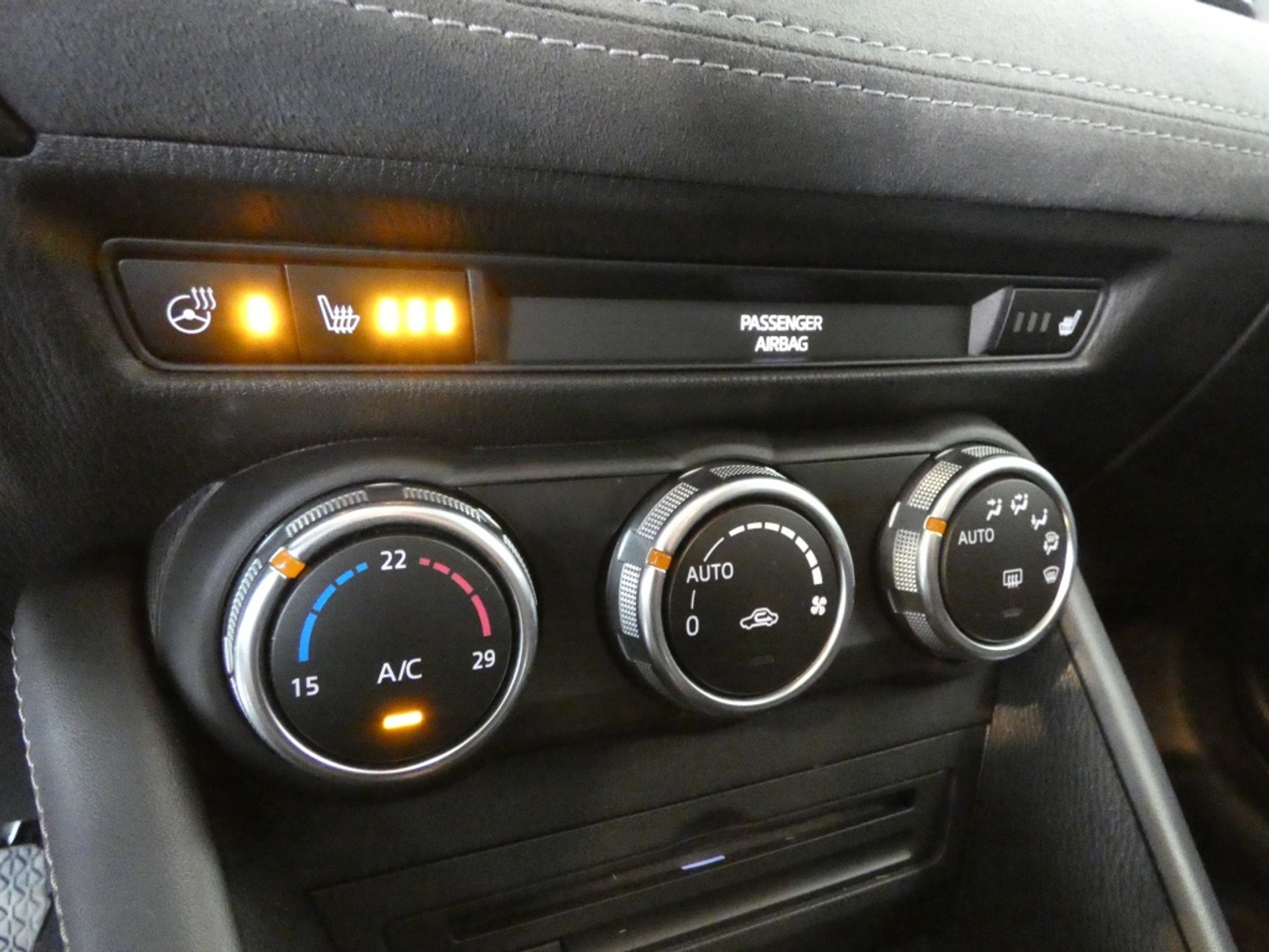 46829638-23.jpg