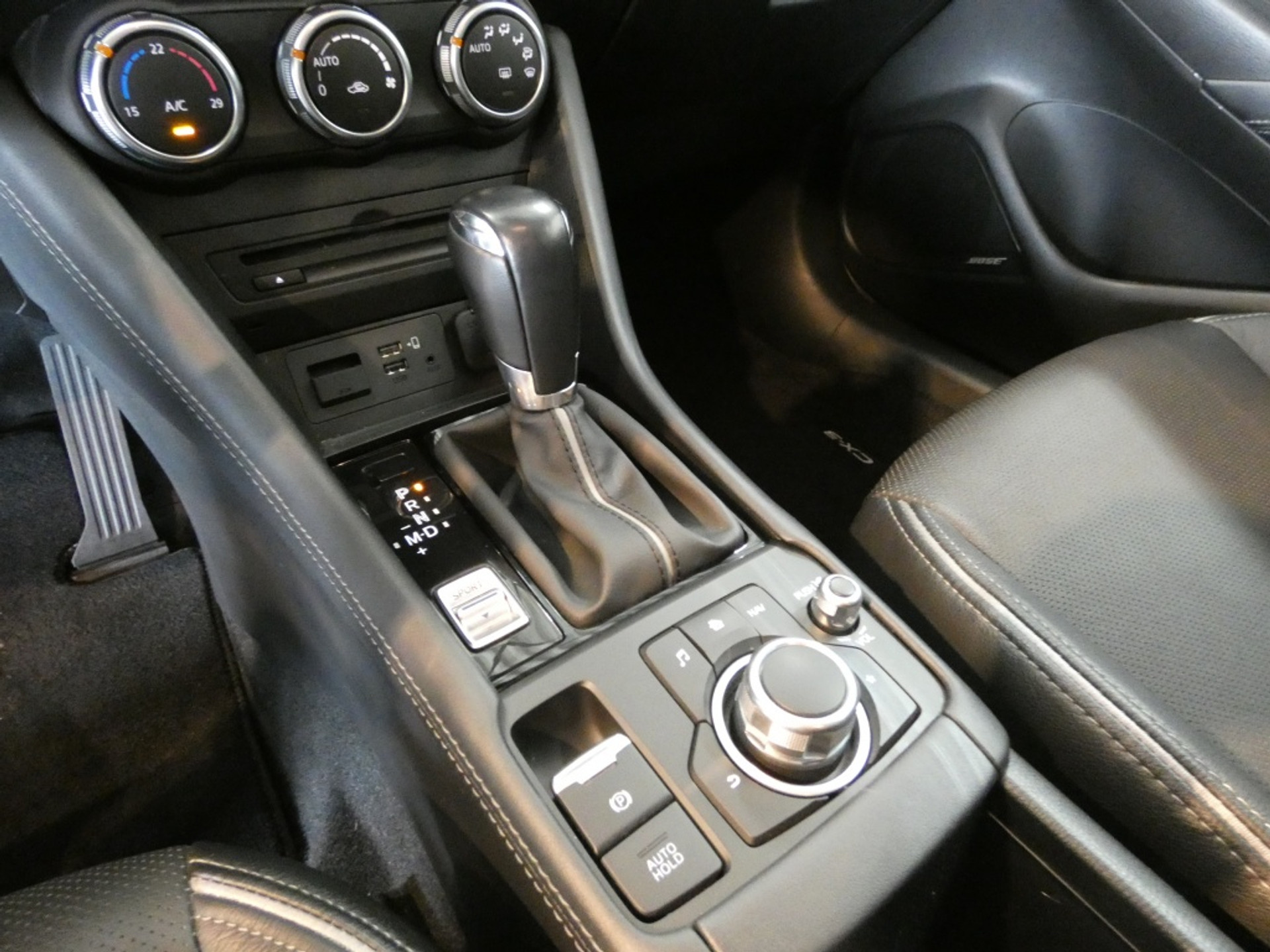 46829638-24.jpg