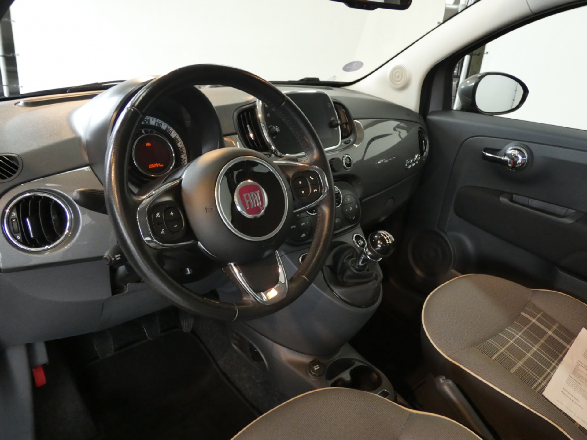 47535023-11.jpg