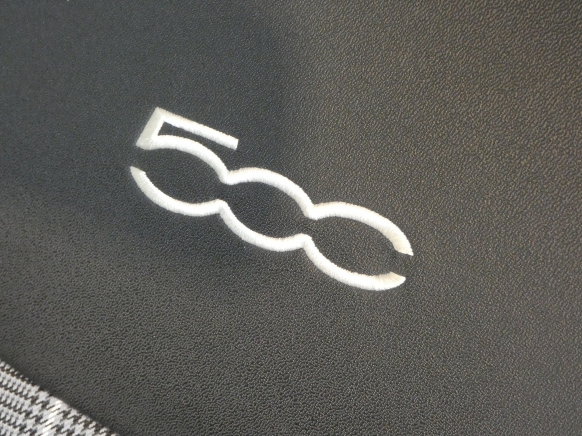 47535023-13.jpg