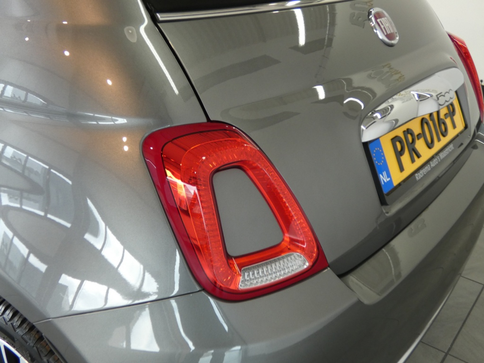 47535023-6.jpg