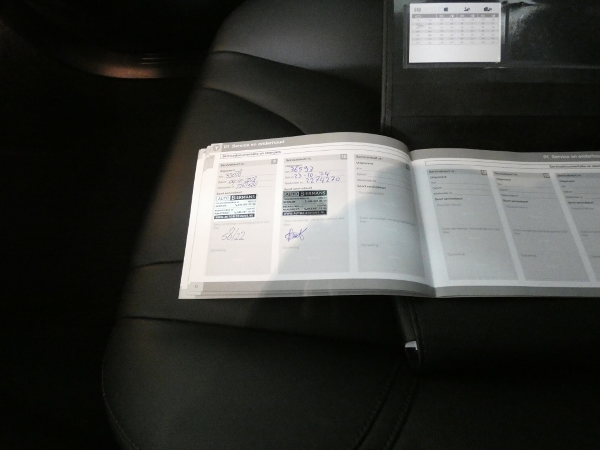 47614435-25.jpg
