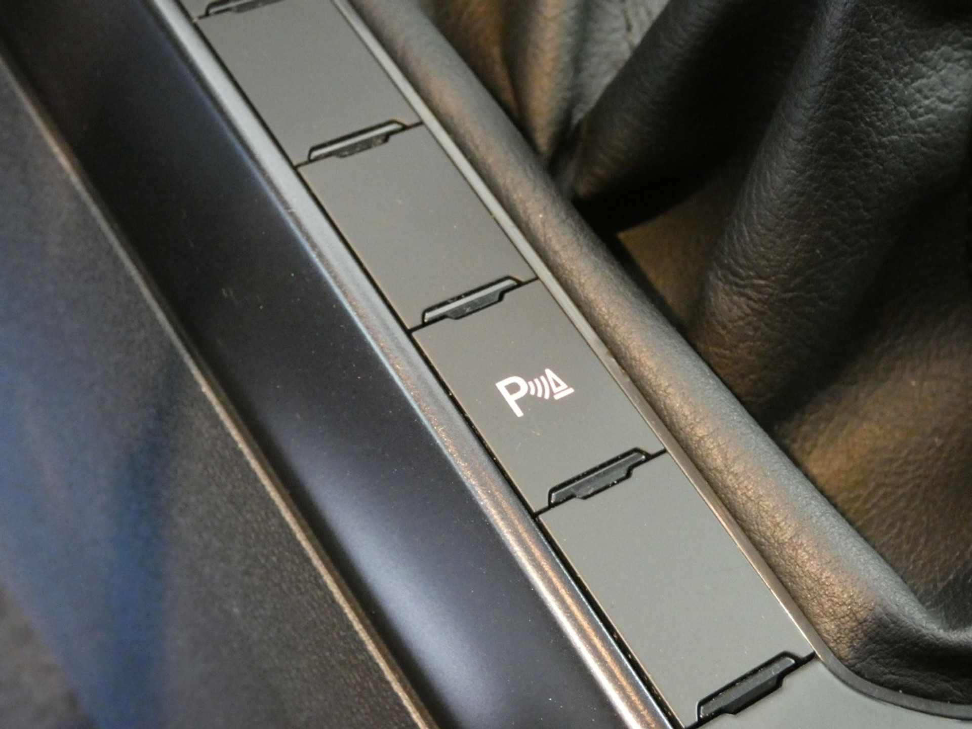 47940199-15.jpg
