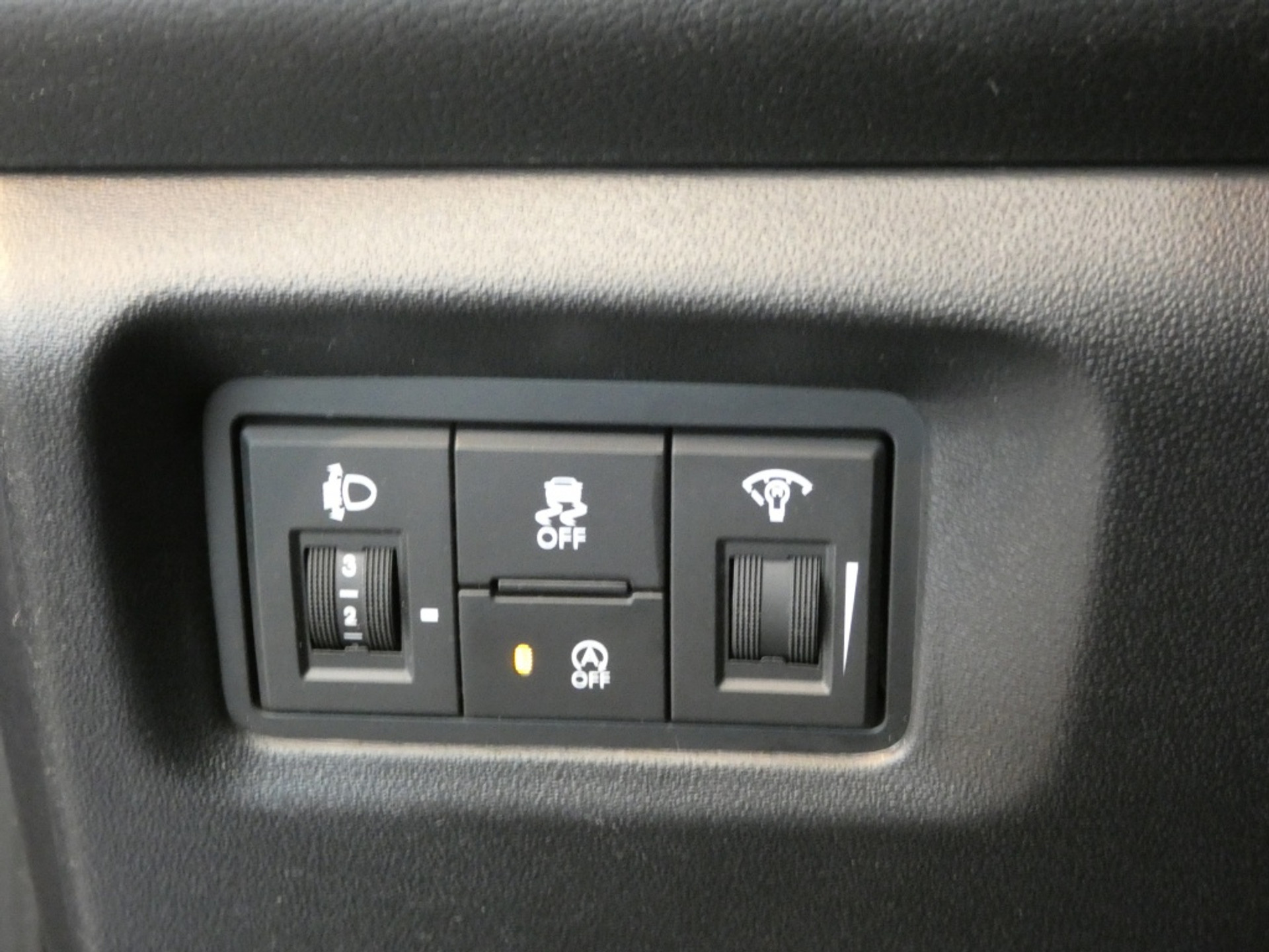 48086562-14.jpg