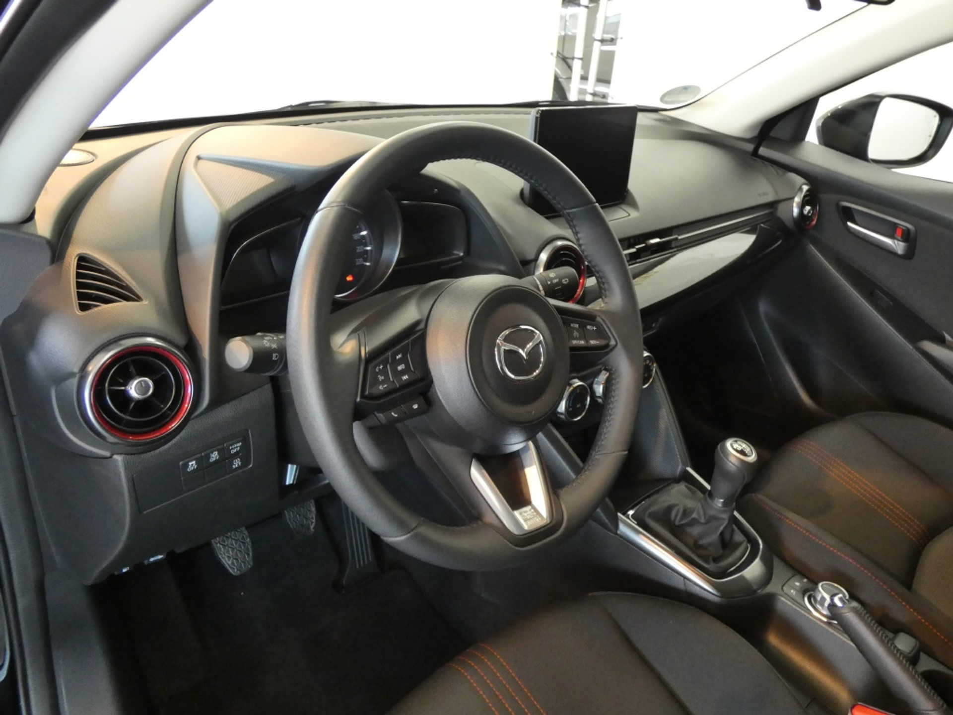 48088520-10.jpg