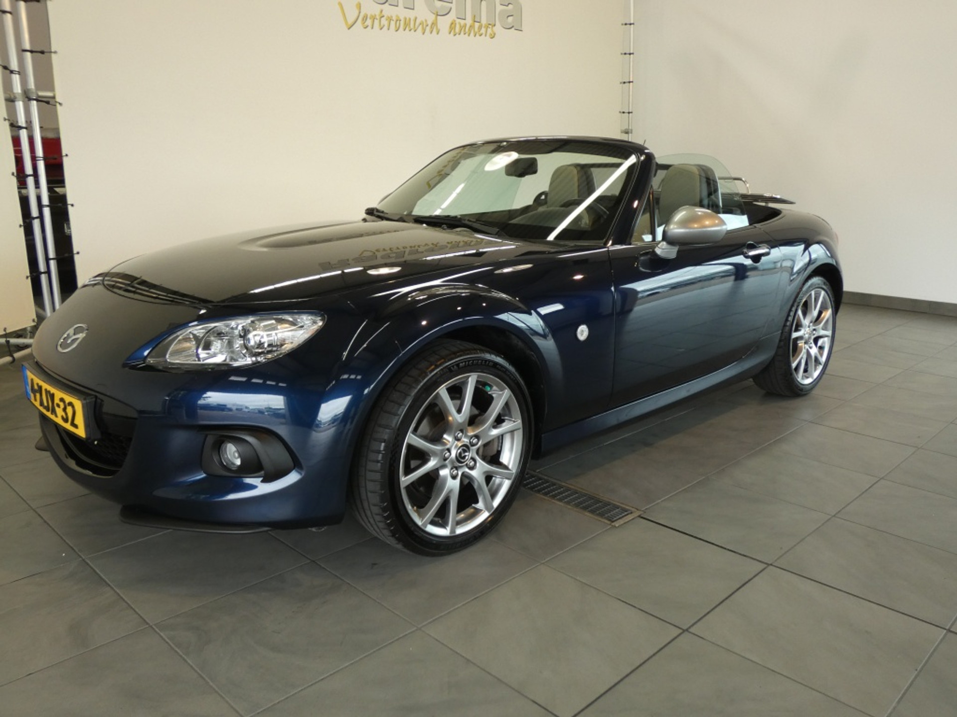 54543888